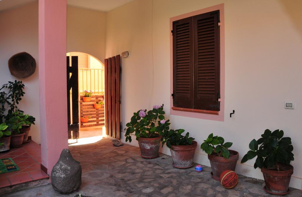B&B L'Umbra Di Lu Soli Castelsardo Exterior foto